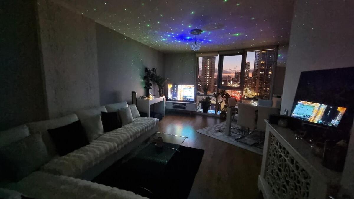 Stunning 2 Bedroom 2 Bathroom Flat With Panoramic View Appartement Londres