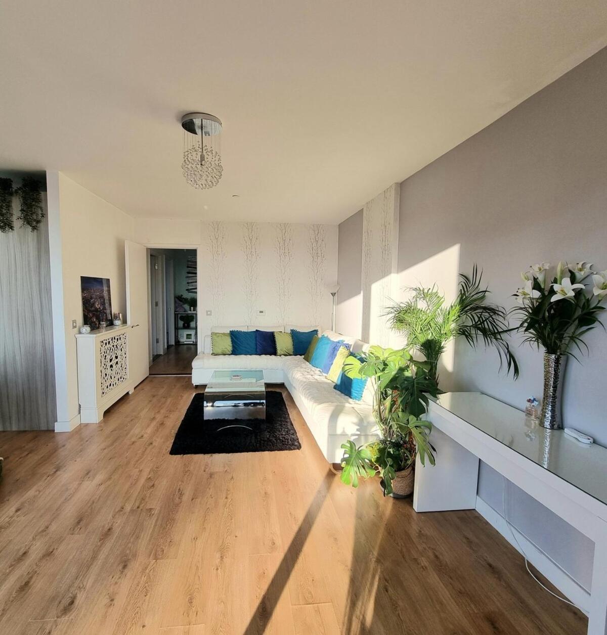 Stunning 2 Bedroom 2 Bathroom Flat With Panoramic View Londres